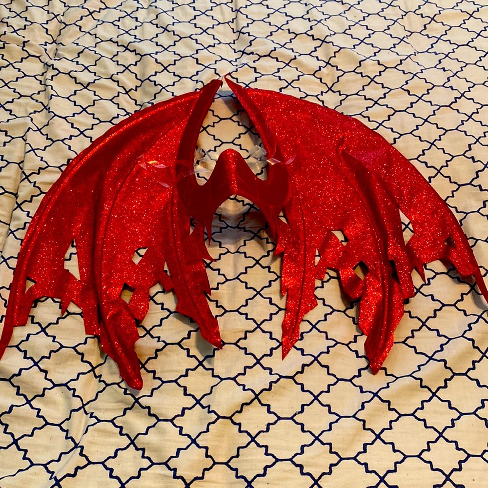 Red costume wings